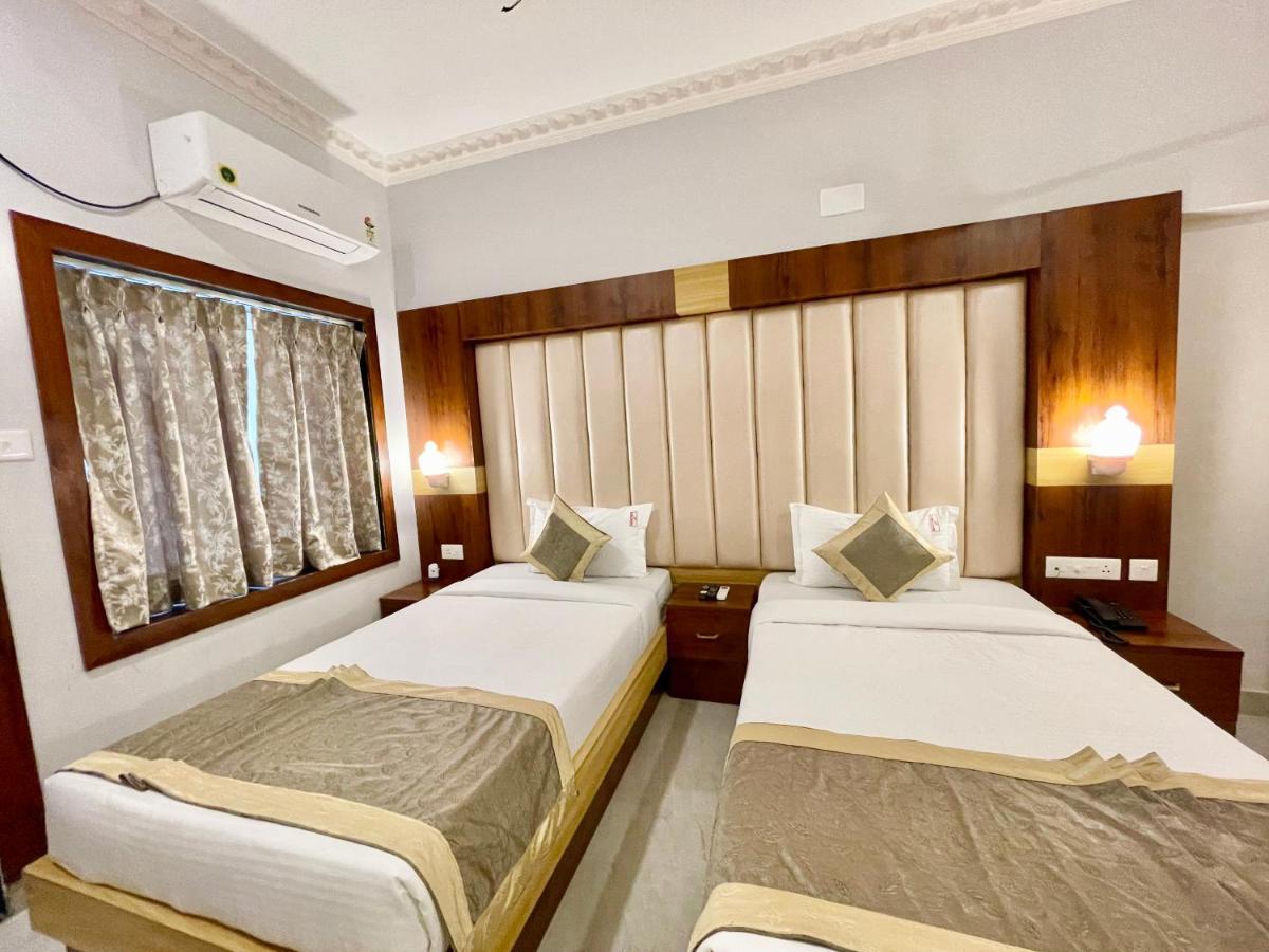 Hotel A One ! Puri, Breakfast Included- Swimming-Pool, Near Sea-Beach-And-Temple, Fully-Air-Conditioned-Hotel With-Lift-And-Parking-Facility - 1 Esterno foto